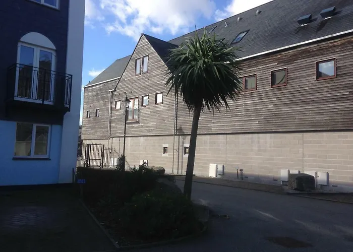 Tidemill House 5B Apartment